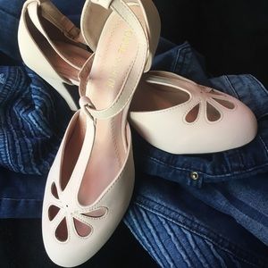 The perfect nude shoe